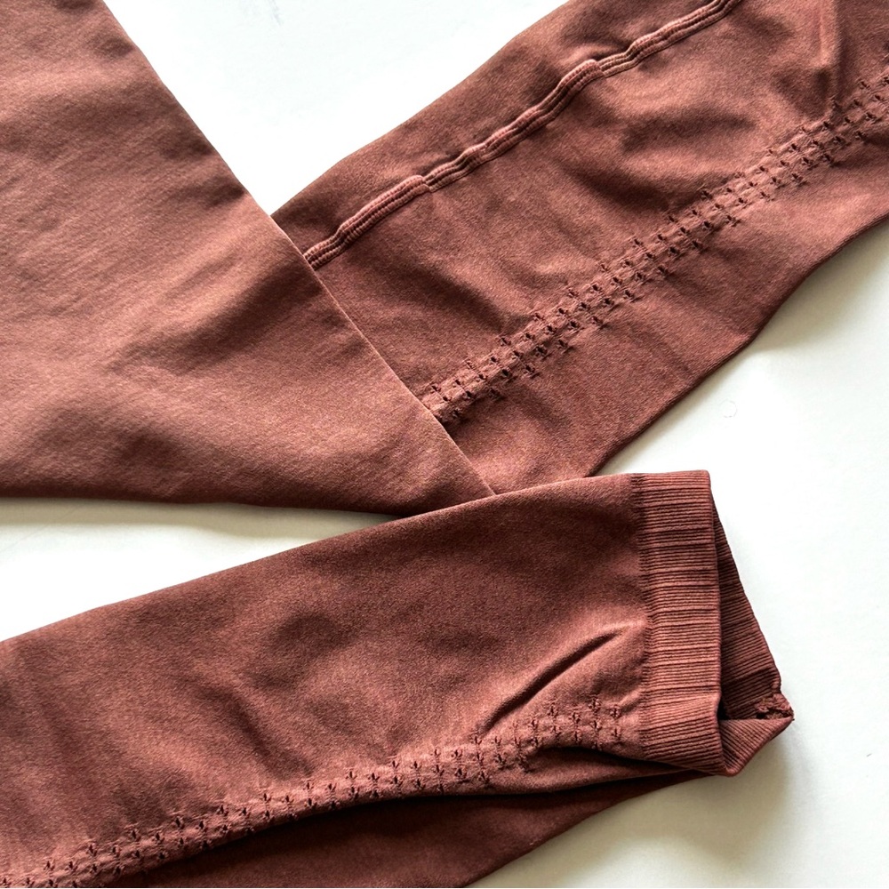 🍒NWOT Free People Movement Good Karma Leggings. Brown. Size: XS/S - Picture 7 of 7